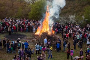 walpergis night bonfire